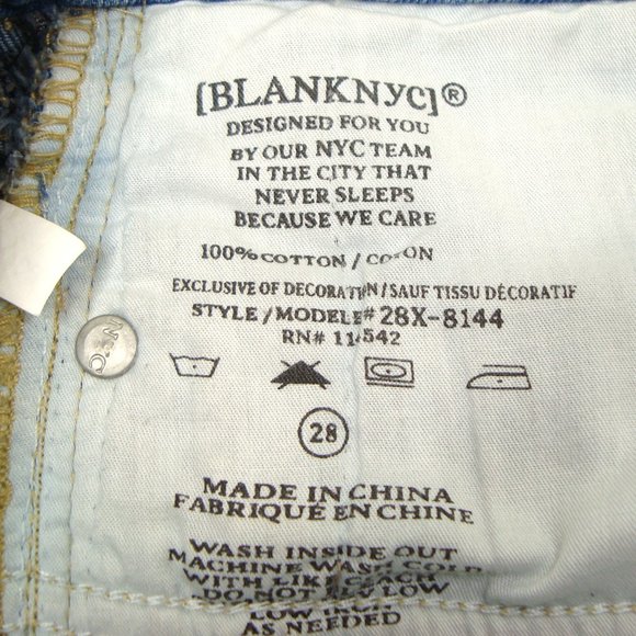 BLANK NYC Embroidered Festival Distressed Hiker Short Size 28 - Picture 4 of 6